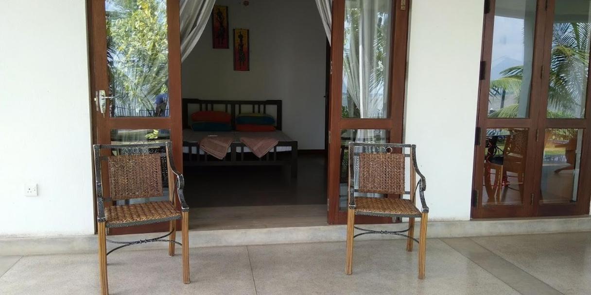 Negombo Holiday Home Exteriör bild