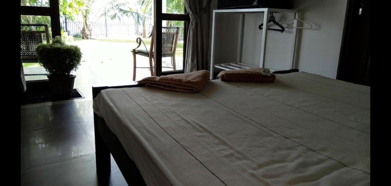 Negombo Holiday Home Exteriör bild